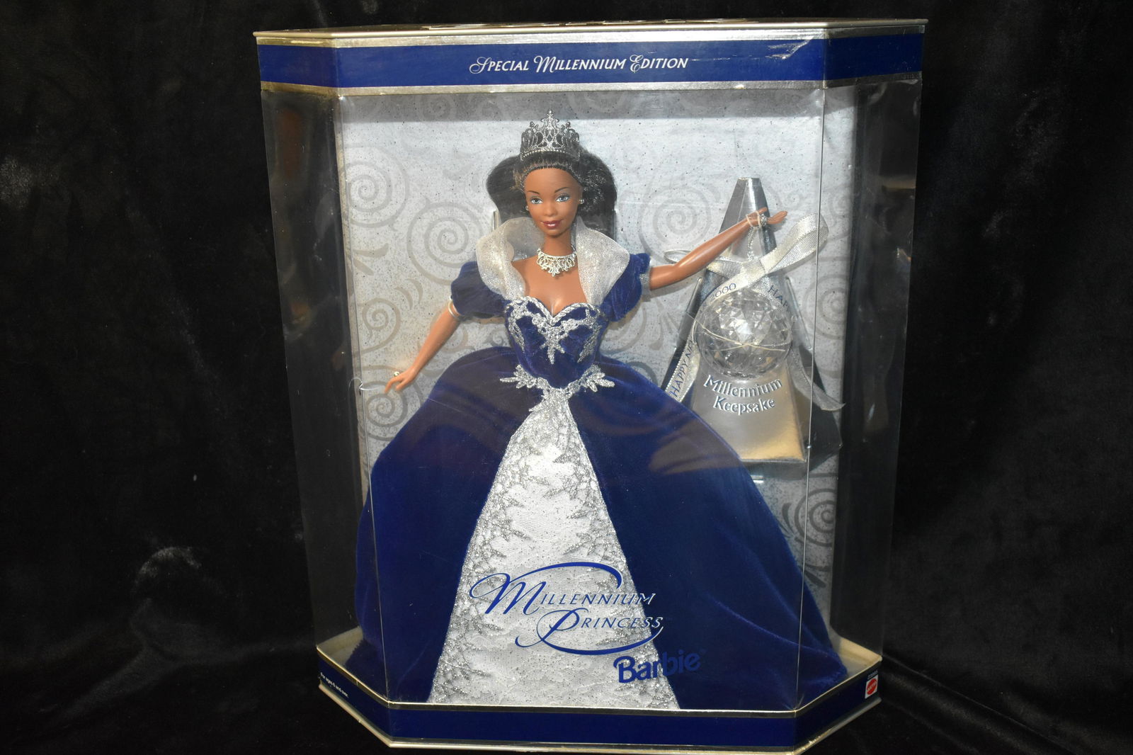 2000 Millennium Princess Barbie Doll 23995 Nib