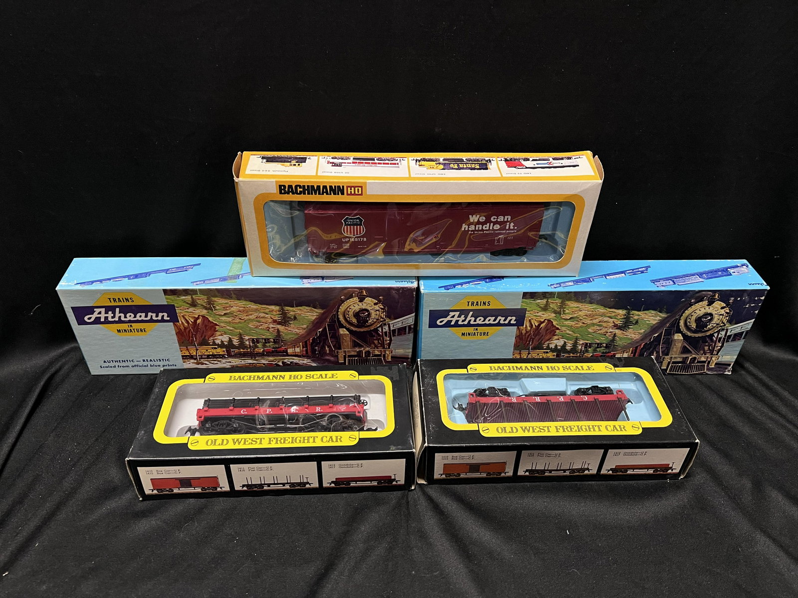 5 Bachmann and Athearn Toy Train Cars in The Original Packages (1 of 7)