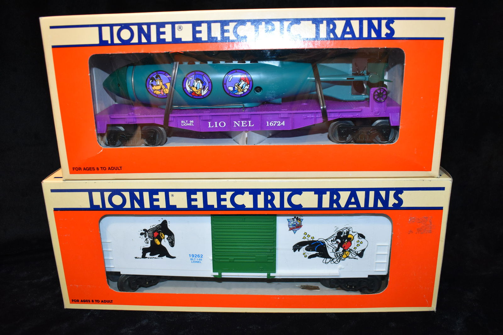 2 Vintage Lionel 6-16724 & 6-16724 Mickey Mouse & Friends Box Cars (1 of 6)