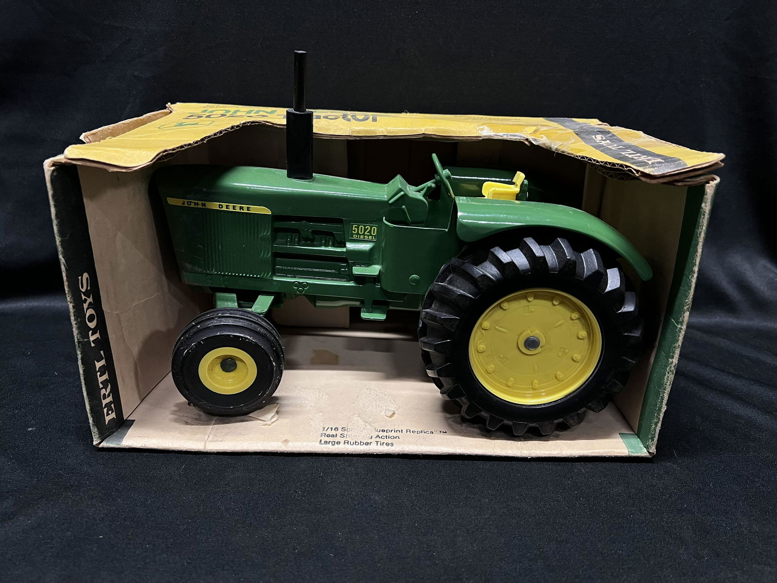 Ertl John Deere Model Tractor New in box stock #5020 (1 of 5)