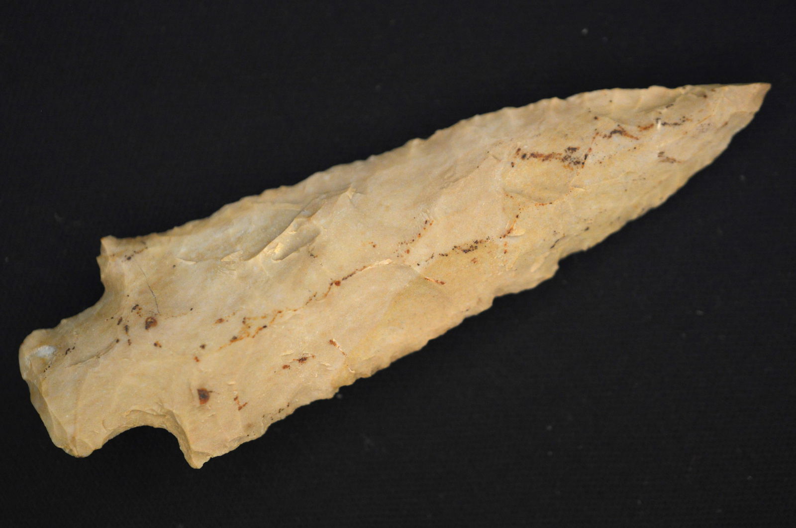 Pickwick Arrowhead 3 3/4" found in Tennessee Ex: Glen Haskins collection. (1 of 9)