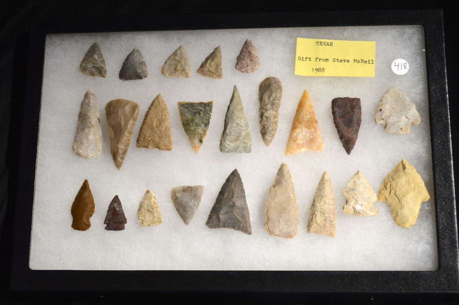23 Arrowheads Found in Texas Displayed in a 8" x 12" Frame that's included.  The longest is 2 (1 of 5)