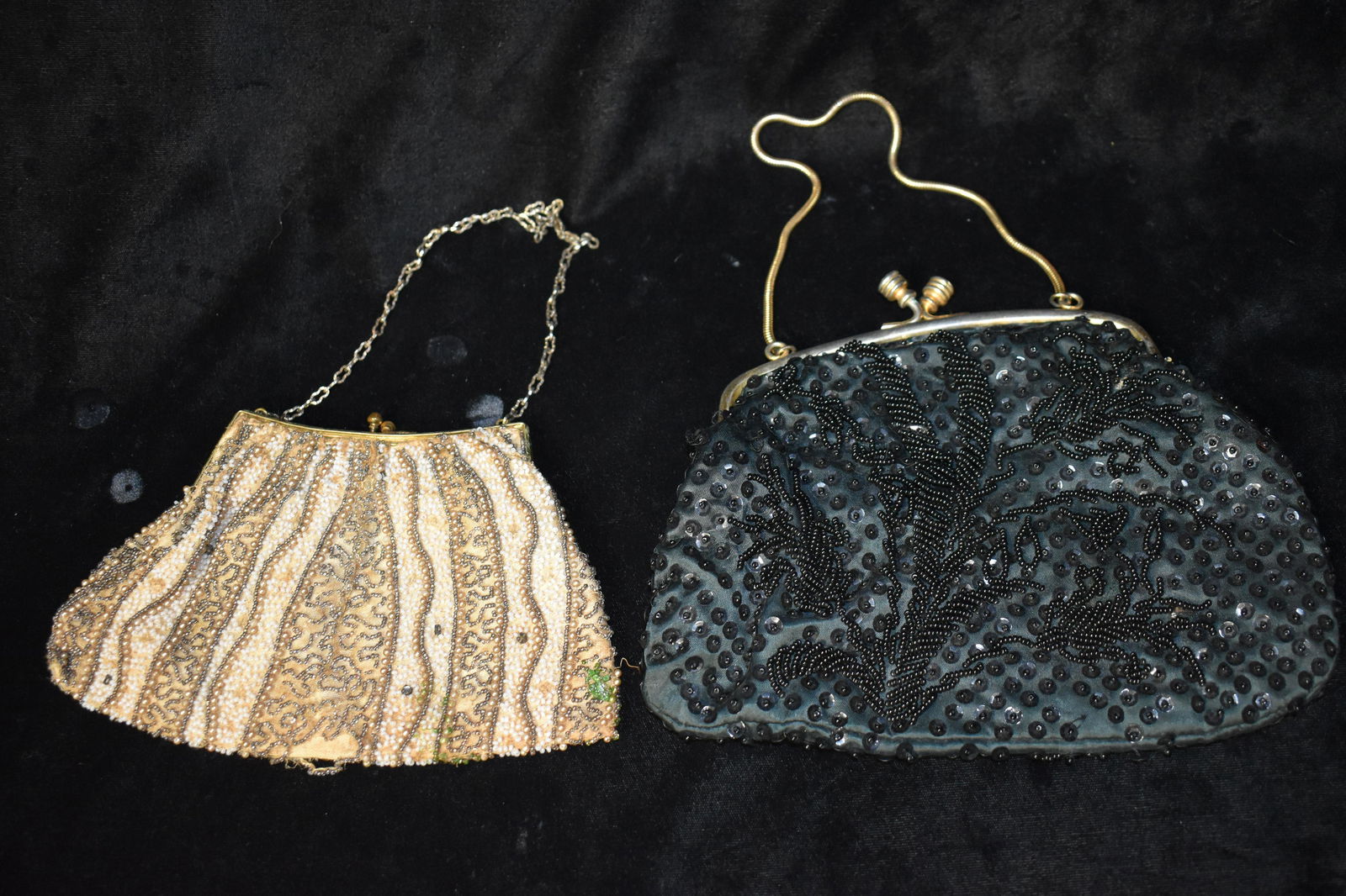 2 Vintage Beaded Purses (1 of 9)