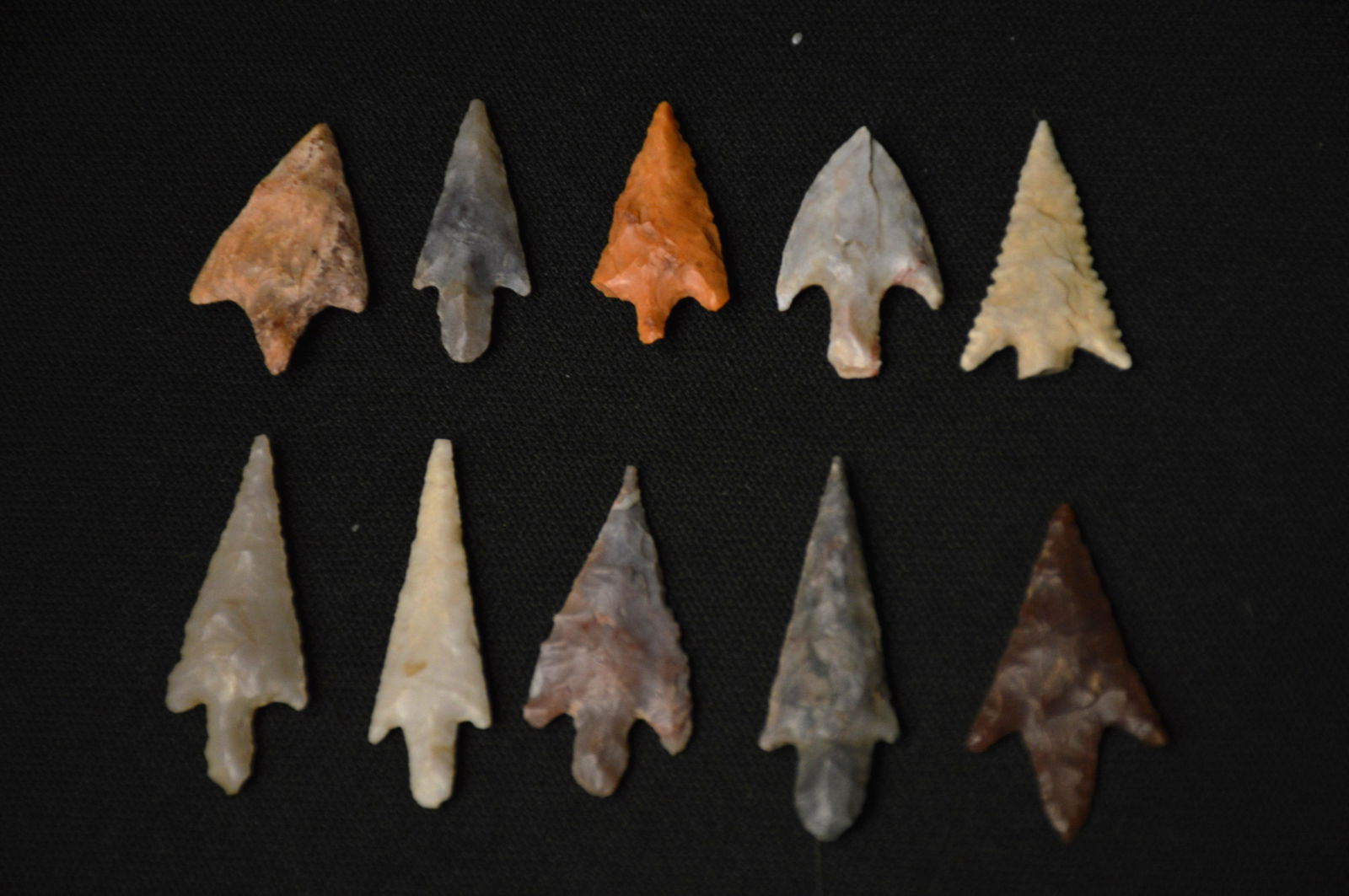 10 Neolithic Arrowheads longest is 1 1/4". (1 of 3)