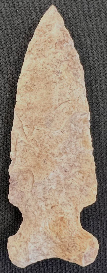 2 1/4" Robinson Arrowhead found in Clark Co. Missouri.  Very well made artifact. (1 of 9)