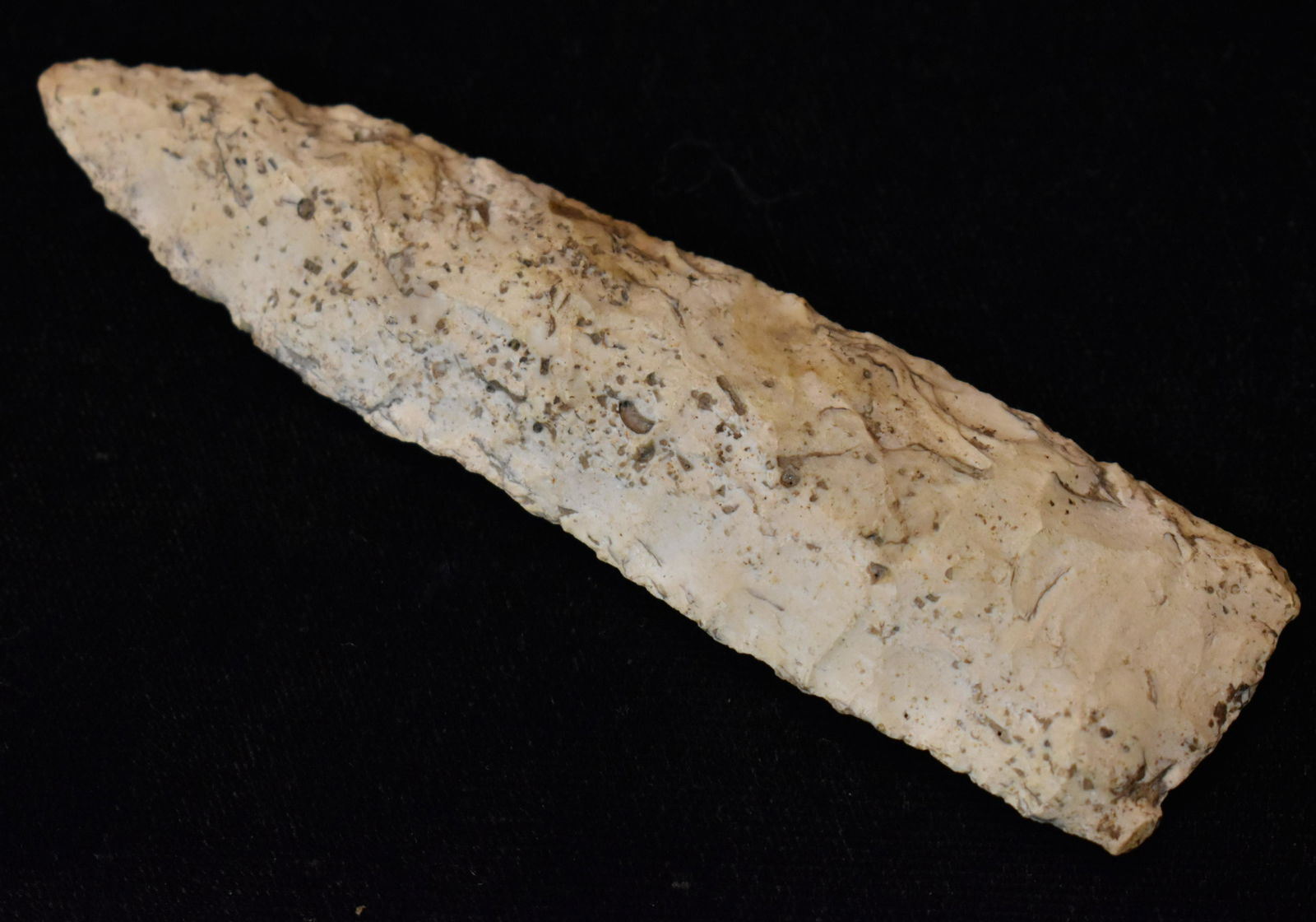 4 1/16" Nebo Hill Spear found in SE Iowa.  Ex Tom Ryan Collection (1 of 7)