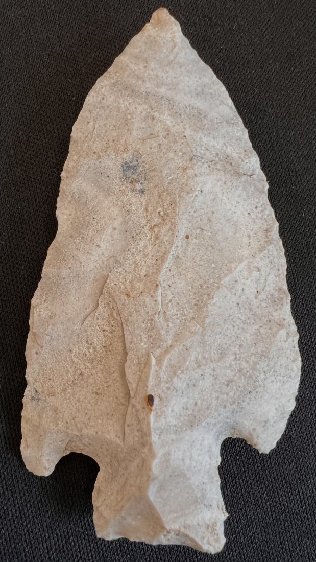 3 3/8" Smith Arrowhead Found in Franklin Co. Missouri Ex: Bob Beckman Collection.: 3 3/8" Smith Arrowhead Found in Franklin Co. Missouri Ex: Bob Beckman Collection.