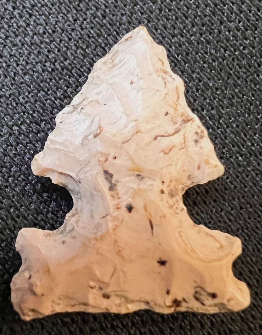 3/4" Cahokia 4 Notched Bird point Found in Pike Co. Illinois Keele COA Ex: Steve Manos Collection. (1 of 7)