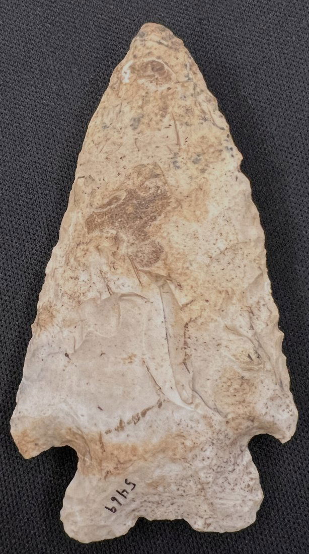 2 7/8" Lecroy Arrowhead Found in Illinois. Ex: Steve Manos Collection. (1 of 9)