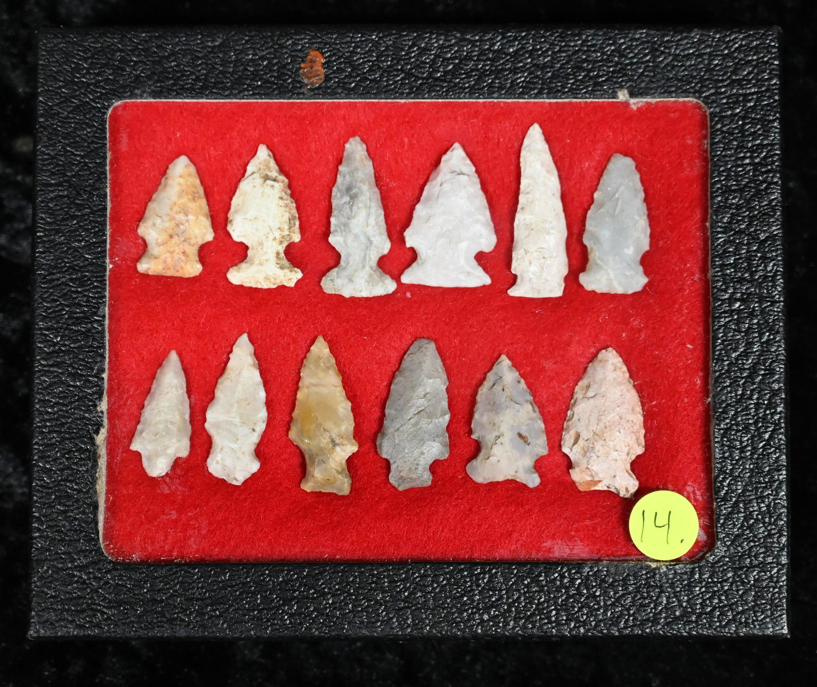 12 Bird Points Found in Madison Co. Illinois Longest is 1 5/16" (1 of 2)