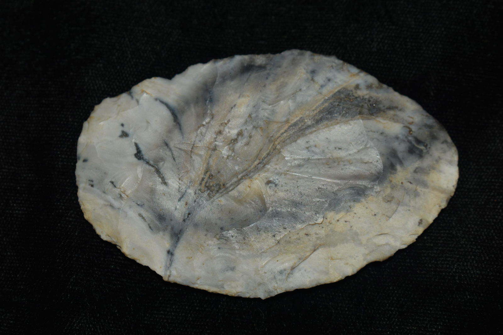 3" Finely Made Thin Mozarkite Blade found in Pettis County, Missouri (1 of 7)