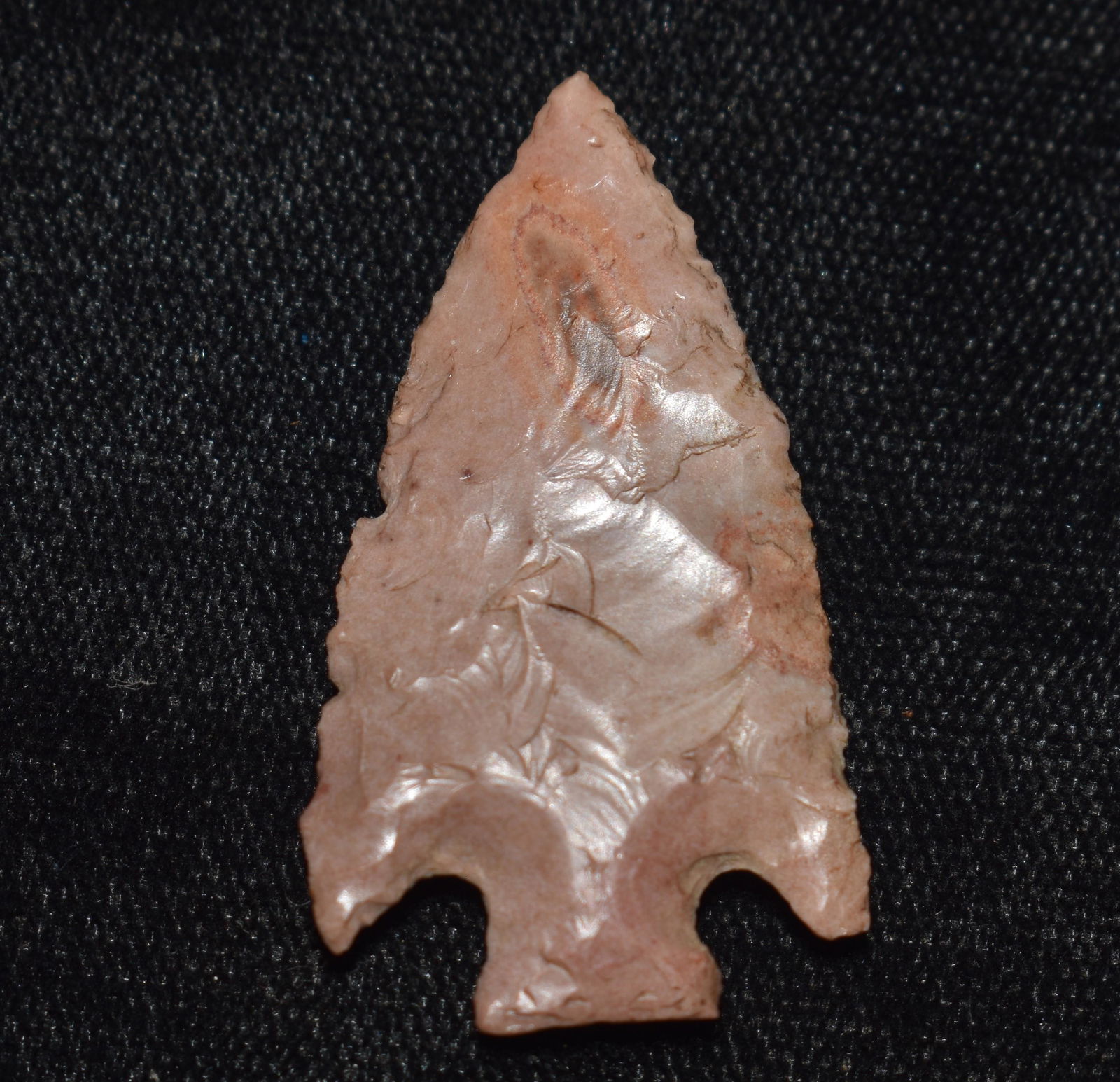 1 1/2" Finely Made Warsaw Tabular Pelican Lake Arrowhead found in Rock Island or Mercer County, (1 of 7)