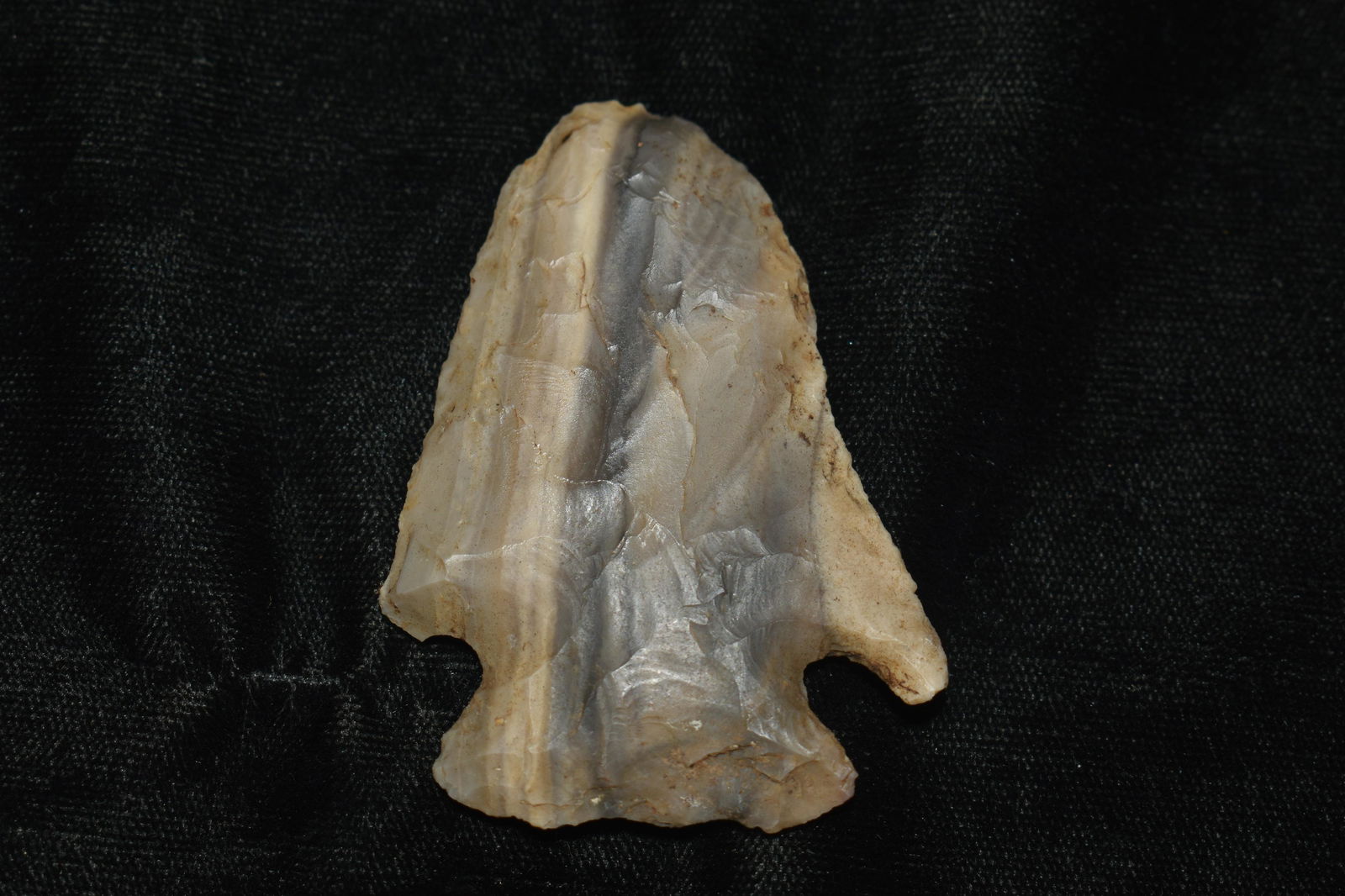 2 1/2" Colorful Hopewell Arrowhead found in Pettis Co., Mo (1 of 7)