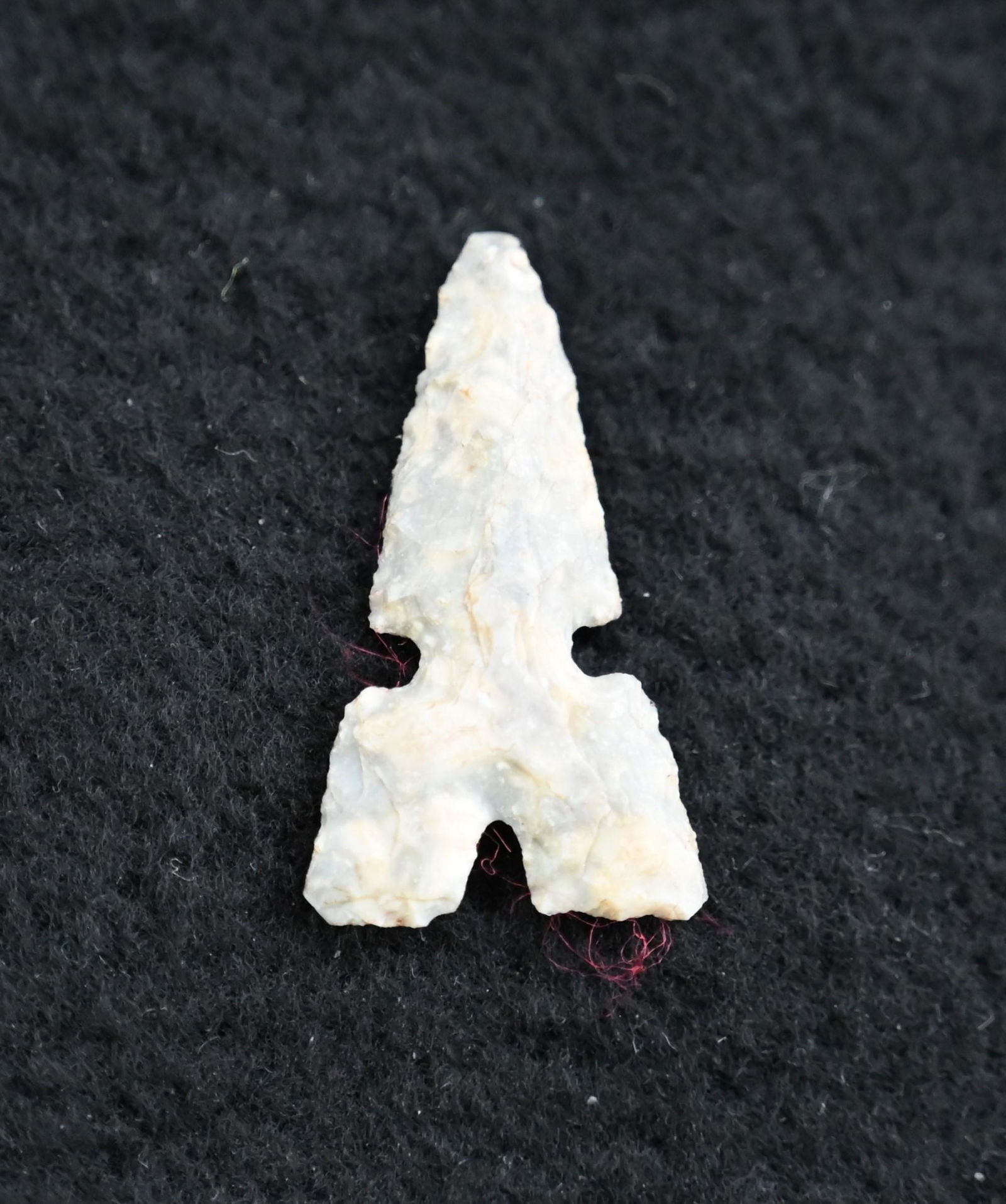 1" Cahokia Bird point, Keele COA Found in Missouri Ex: Steve McCabe Collection. (1 of 10)