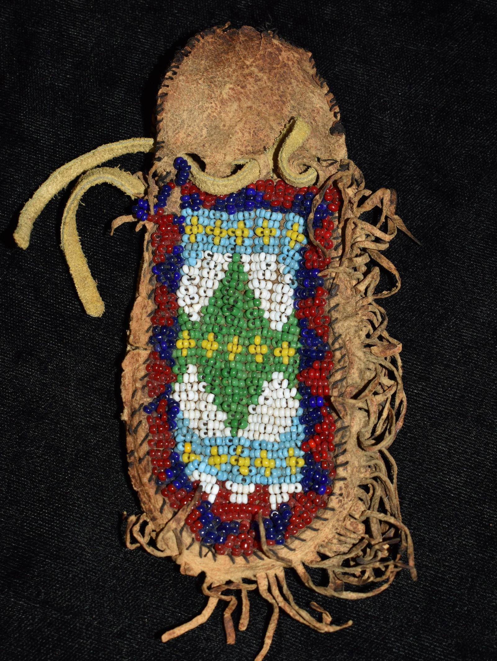 5 1/8" 1800's Old Plains Native American Beaded Leather Pouch (1 of 7)