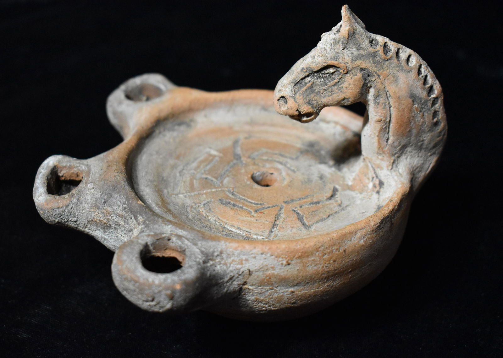 Ancient Terracotta Roman Oil Lamp w/ Mythological Horse Head circa 2000 BCE (1 of 13)