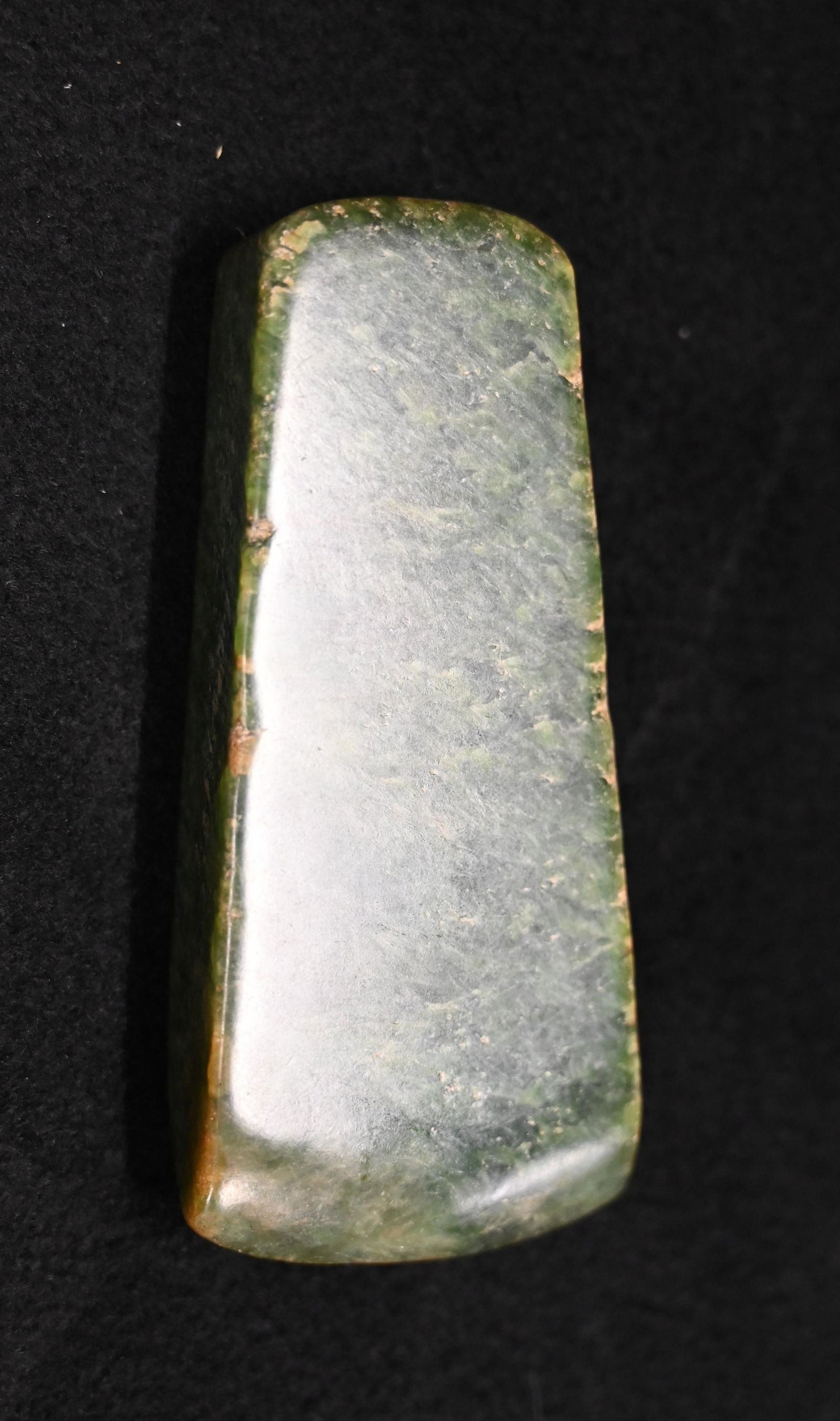 4 1/8" Neolithic Green Jade Axe Found in China (1 of 7)