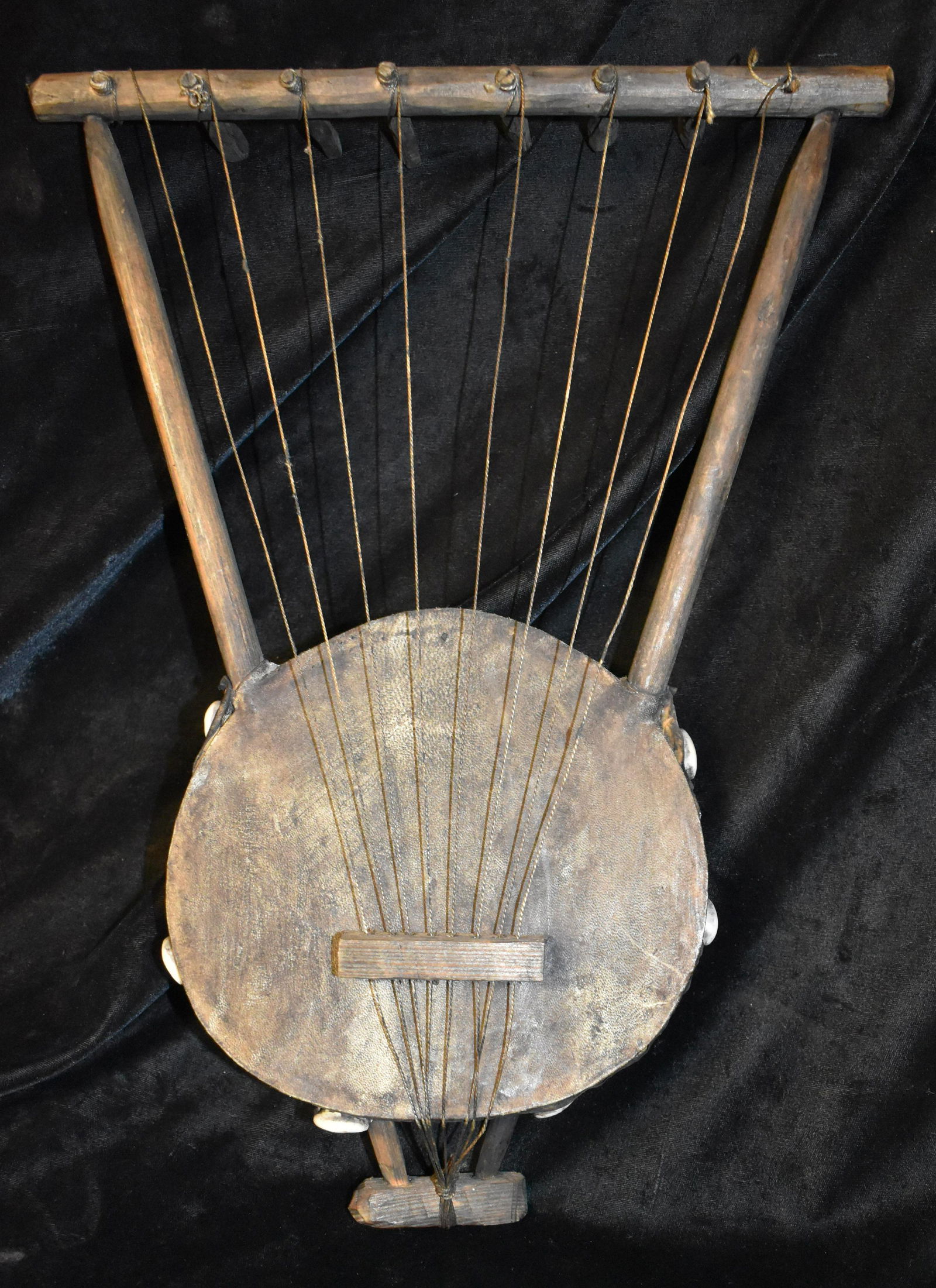 17 3/4" Vintage Handmade Tribal African Stringed Original  Harp Lute (1 of 8)