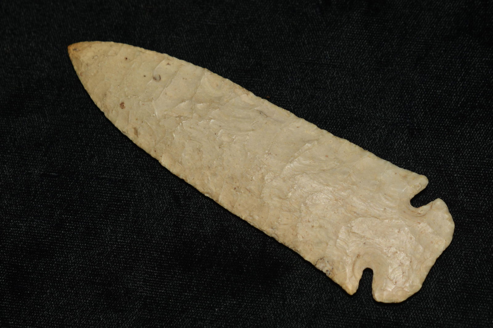 4 5/8" Modern Dovetail Pictured in Who's Who 10 pg. 200 or 201 (1 of 7)