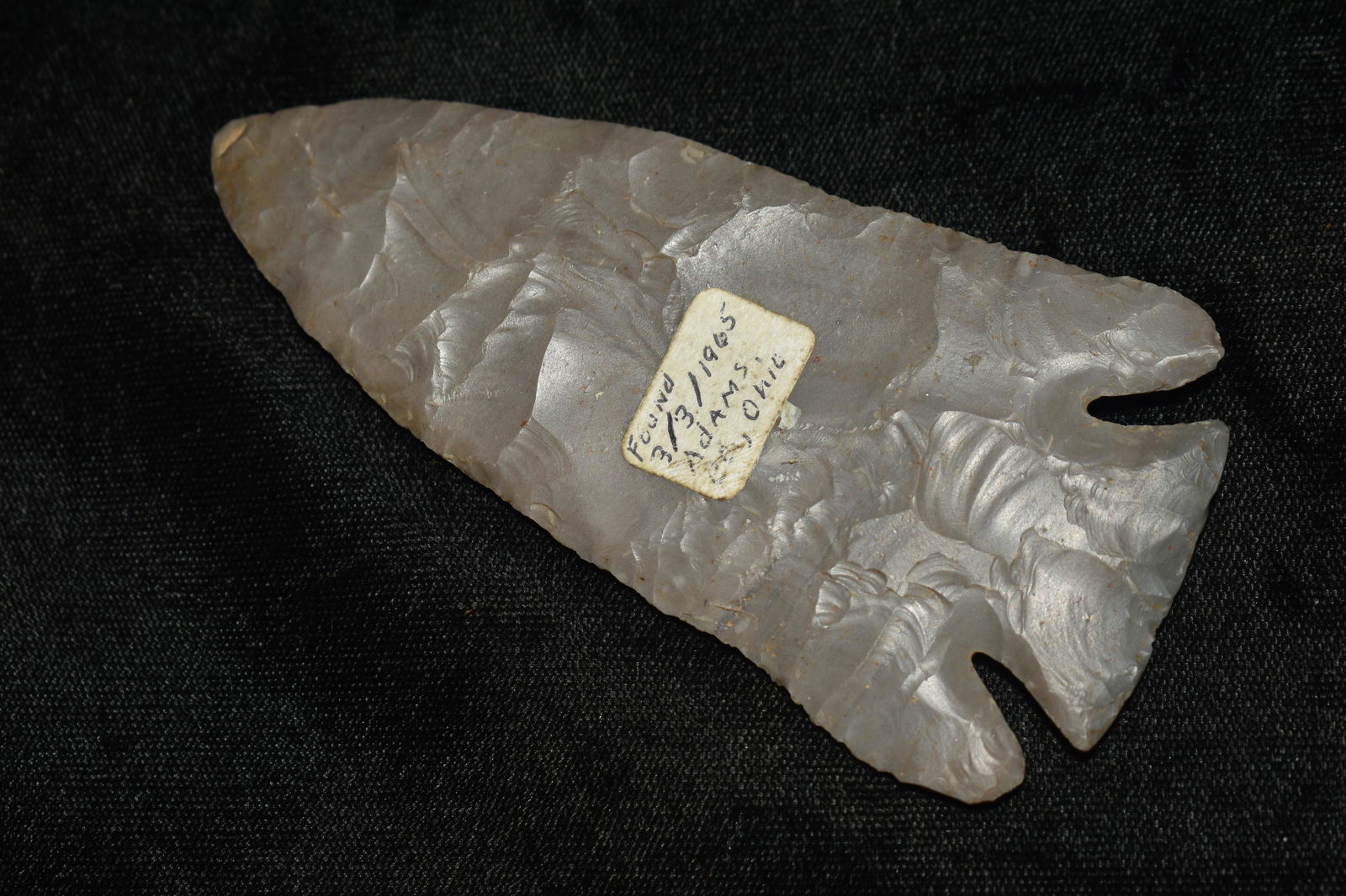 4 1/4" Modern Lost Lake Arrowhead w/ Insight COA (1 of 9)