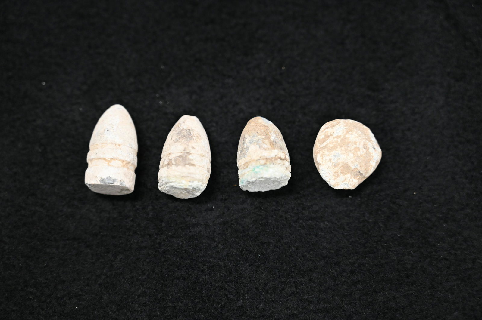 4 Confederate Civil War Bullets Found at Malvern Hill in Virginia. (1 of 3)
