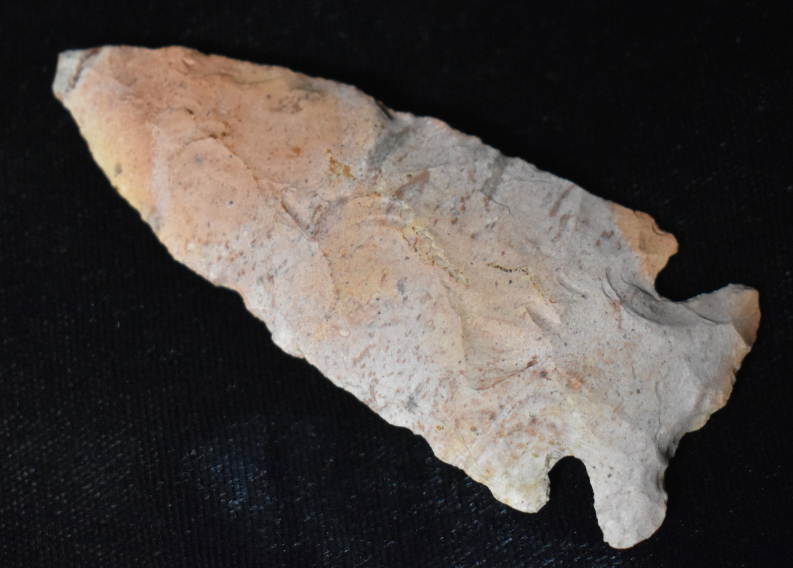 3" Kings Arrowhead found in Saline County, Missouri: 3" Kings Arrowhead found by Jim Latimer in Saline County, Missouri.