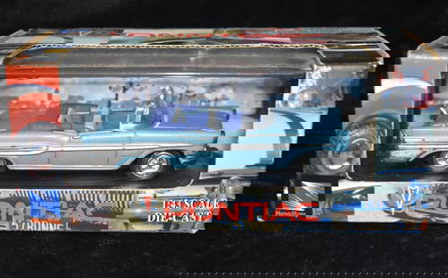 1955 Pontiac Starchief Convertible 1:43 Diecast Model Car Baby Blue by New Ray Toys: 1955 Pontiac Starchief Convertible 1:43 Diecast Model Car Baby Blue. New Ray Toys. New in its original box.