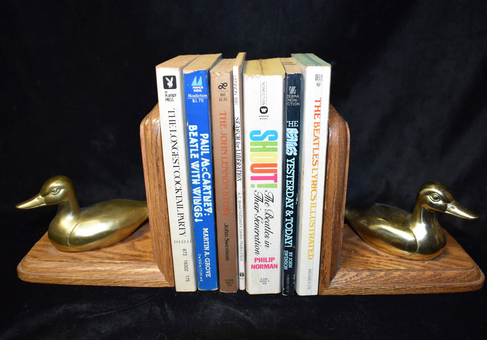 7 Vintage Beatles Books (1 of 3)