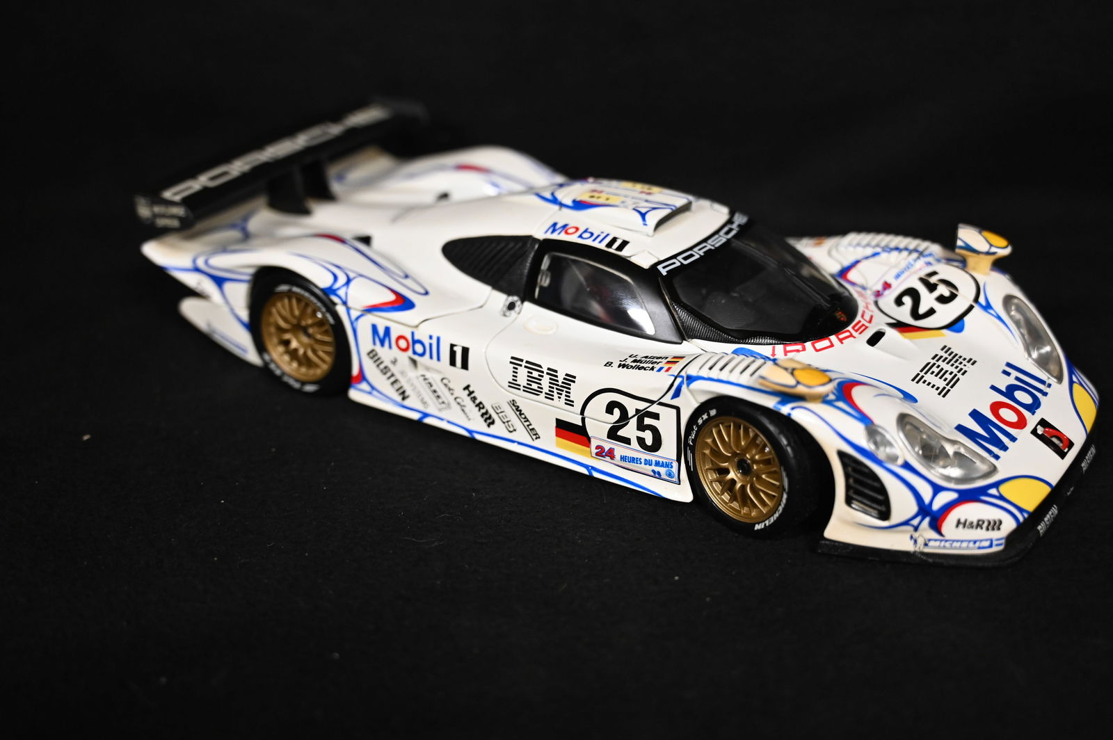 貴重　ANSON RACING製  ポルシェ９１１ＧＴ１　１／１８　中古品 貴重 ANSON RACING製 ポルシェ911GT1 1／18 中古品