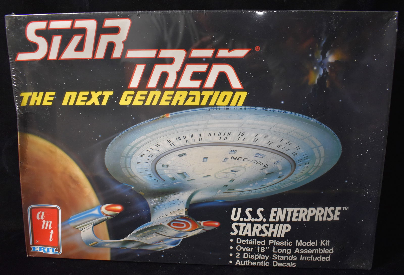 1988 Star Trek The Next Generation U.S.S. Enterprise Starship Model Kit NIB (1 of 4)
