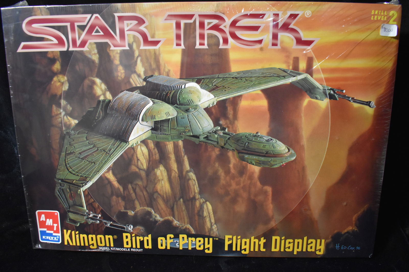 1997 Klingon Bird of Prey Flight Display Model Kit Star Trek by Playmates NIB (1 of 4)