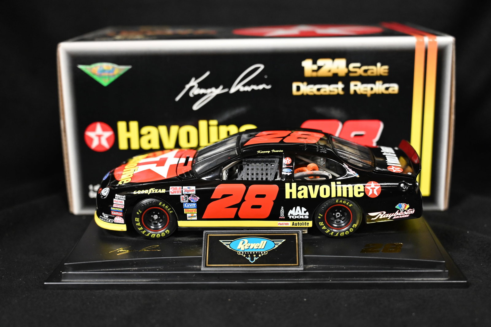 1998 Kenny Irwin "Texaco Havoline" Revell 1:24 Scale Limited Edition 1 of 1,002 Diecast Nascar Stock: 1998 Kenny Irwin "Texaco Havoline" Revell 1:24 Scale Limited Edition 1 of 1,002 Diecast Nascar Stock Car.