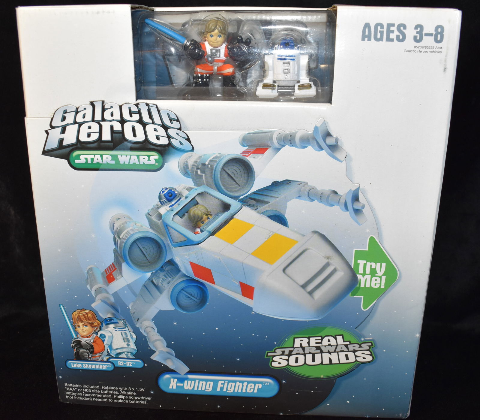 2004 Galactic Heroes Star Wars X-Wing Fighter Playset.  New in the Box. (1 of 5)