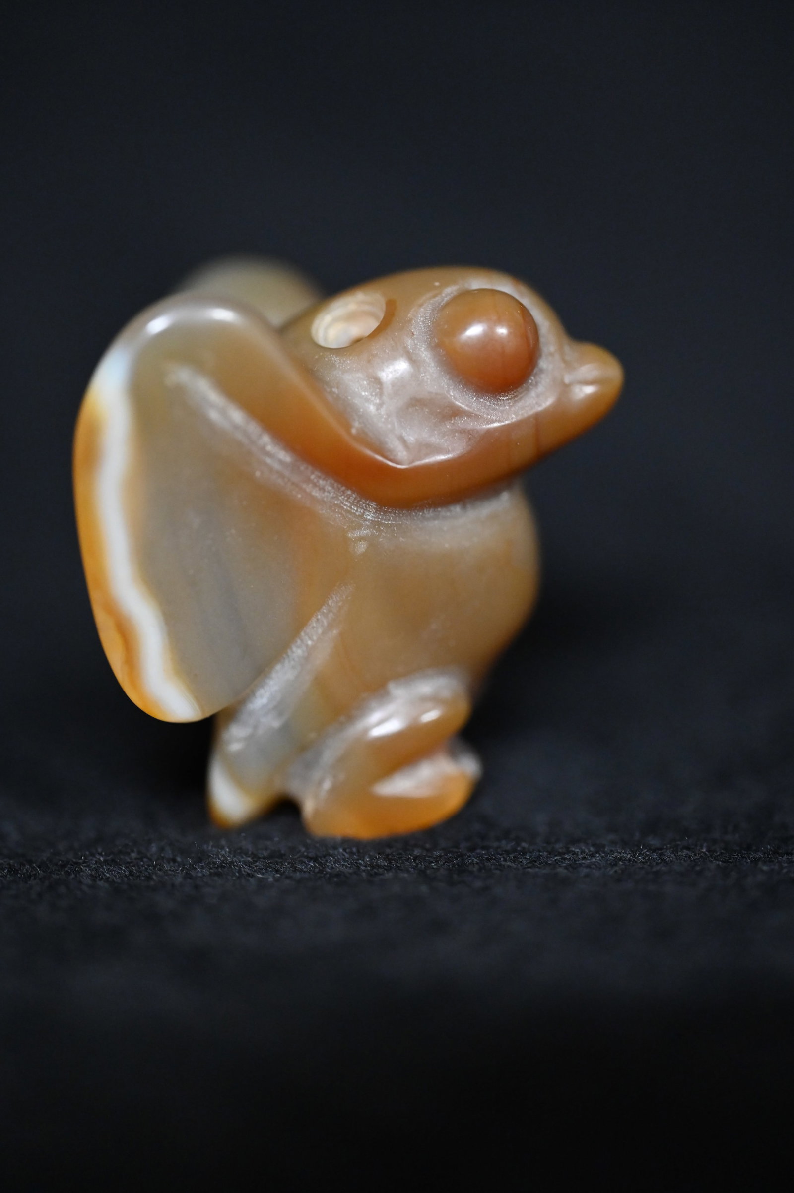 1 7/8" Agate Bird Pendant Hongshan Neolithic Found in N. E. China Approx. 2500 B.C.: 1 7/8" Agate Bird Pendant Hongshan Neolithic Found in N. E. China Approx. 2500 B.C.