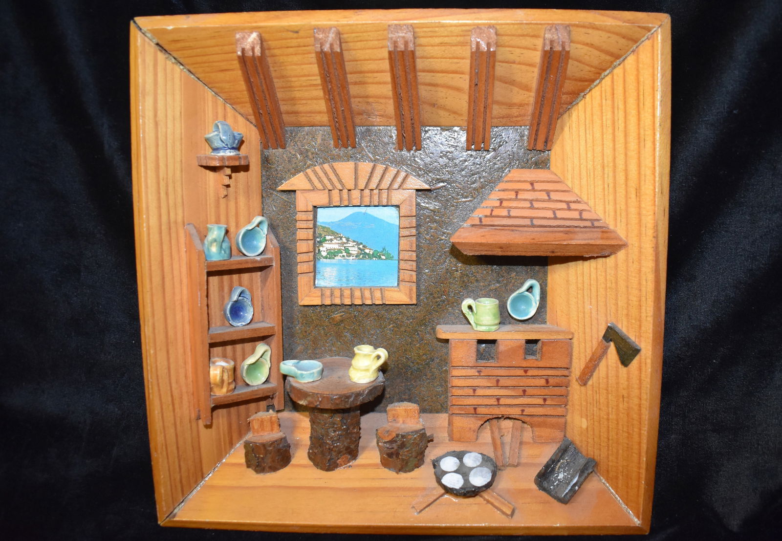 Vintage Folk Art Diorama Shadow Box Hand Carved Wood (1 of 6)