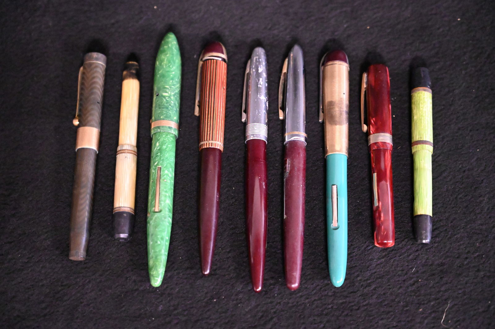 Group of Vintage Fountain Pens includes Eversharp, Sheaffer's, Ambassador, Parker, and More. (1 of 4)