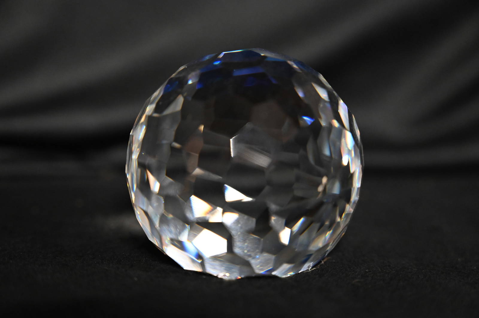 Crystal Prism Paperweight 2 1/4" Diameter. Changes From Clear To Blue