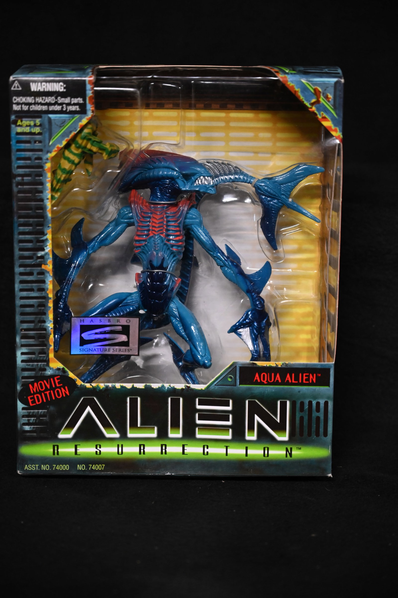 Alien Resurrection Aqua Alien Movie Edition Figure By Hasbro 1997.: Alien Resurrection Aqua Alien Movie Edition Figure By Hasbro 1997.