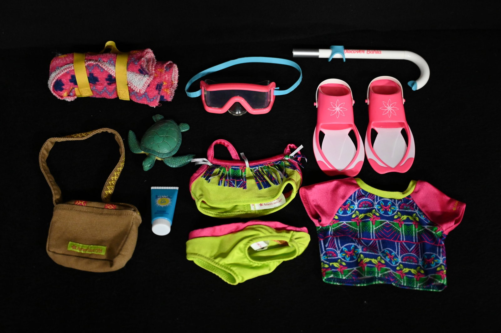 Lego Lea's Mix and Match Swimsuit and Beach Accessories.: Lego Lea's Mix and Match Swimsuit and Beach Accessories.
