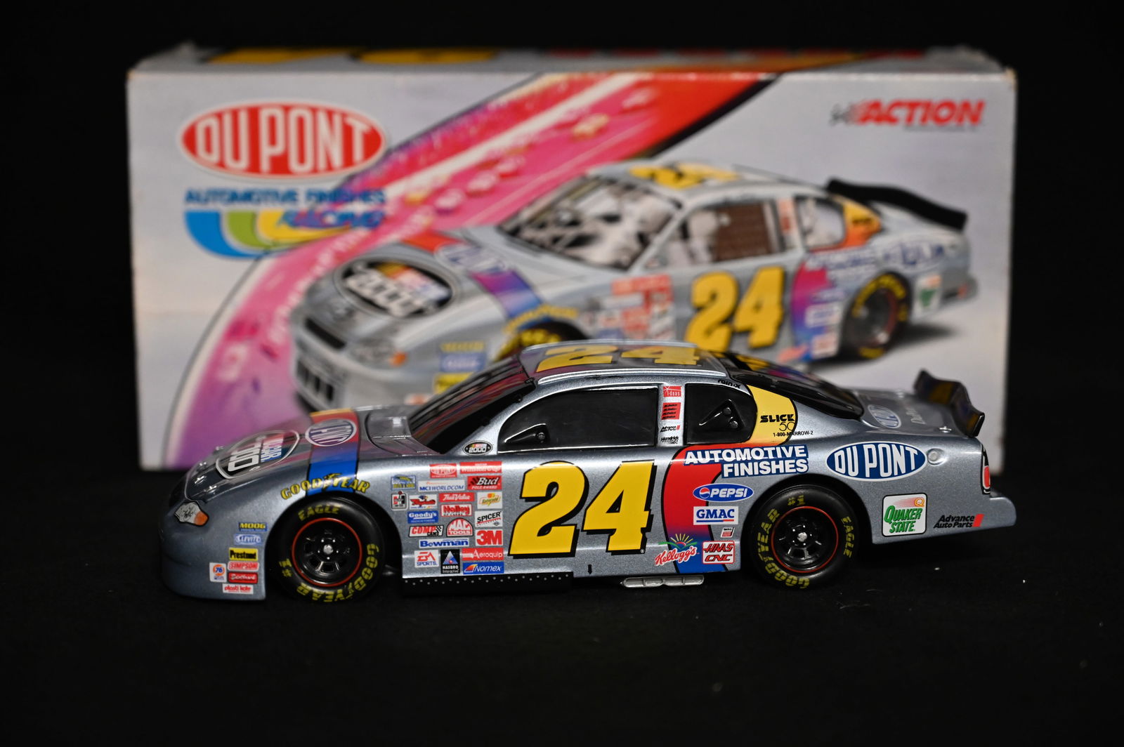 Jeff Gordon # 24 Dupont 2000 Monte Carlo Limited Edition 1 of 5,004 NASCAR 1:24 Scale Die Cast Car (1 of 8)