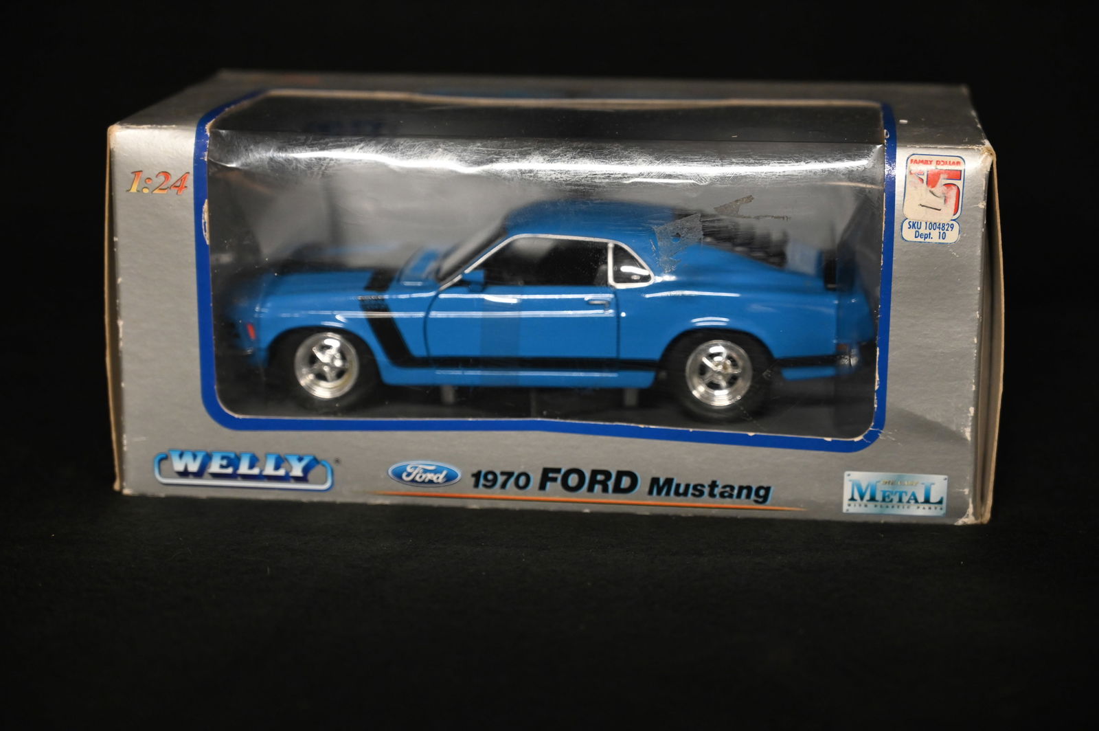 1970 Ford Mustang Boss 1:24 Scale Die Cast Car produced by Wally Die Casting. (1 of 4)