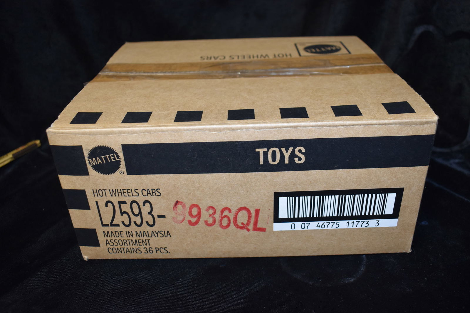 Mattel Hot Wheels Assortment contains 36 cars 2011 (1 of 4)