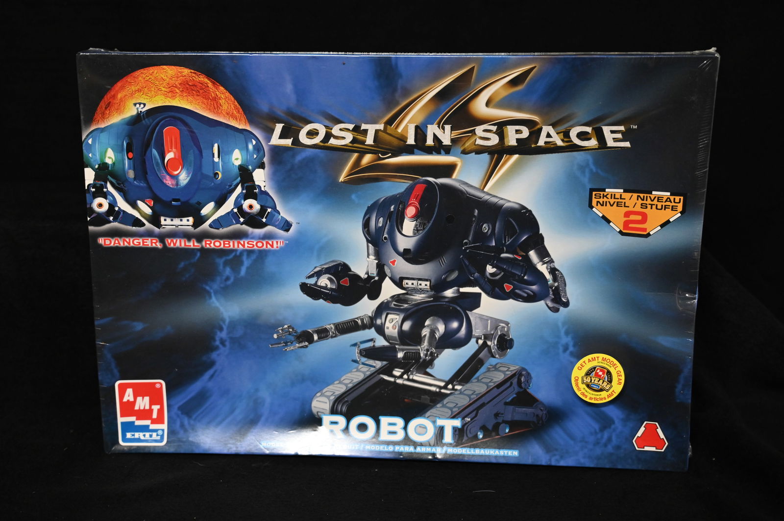 Boxed Aurora Lost In Space Robot No. 418 Model Kit