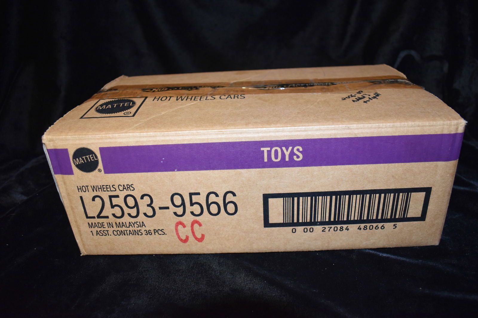 Mattel Hot Wheels Assortment contains 36 cars 2006-2007: Mattel Hot Wheels Assortment contains 36 cars. All cars are brand new and in their original card. The cars in the box probably don't match the numbers on the outside of the box. We made sure the numbe