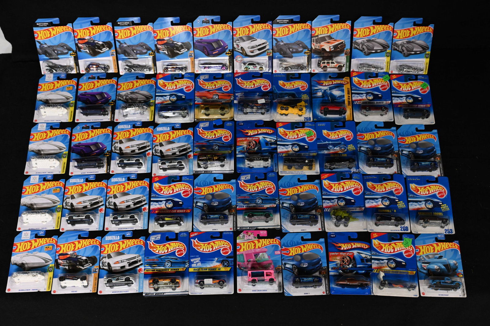 Mattel Hot Wheels Assortment of 50 cars 1993-2021 All cars are brand new and in the original card.: Mattel Hot Wheels Assortment of 50 cars 1993-2021 All cars are brand new and in the original card. The dates will range so please look at the pictures for condition and age of each car.