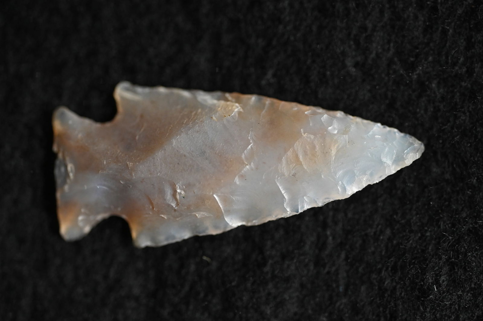 Translucent Rose Springs Side Notched 1 3/8" Found in Oregon and made out of Agate comes with a Ryan (1 of 8)