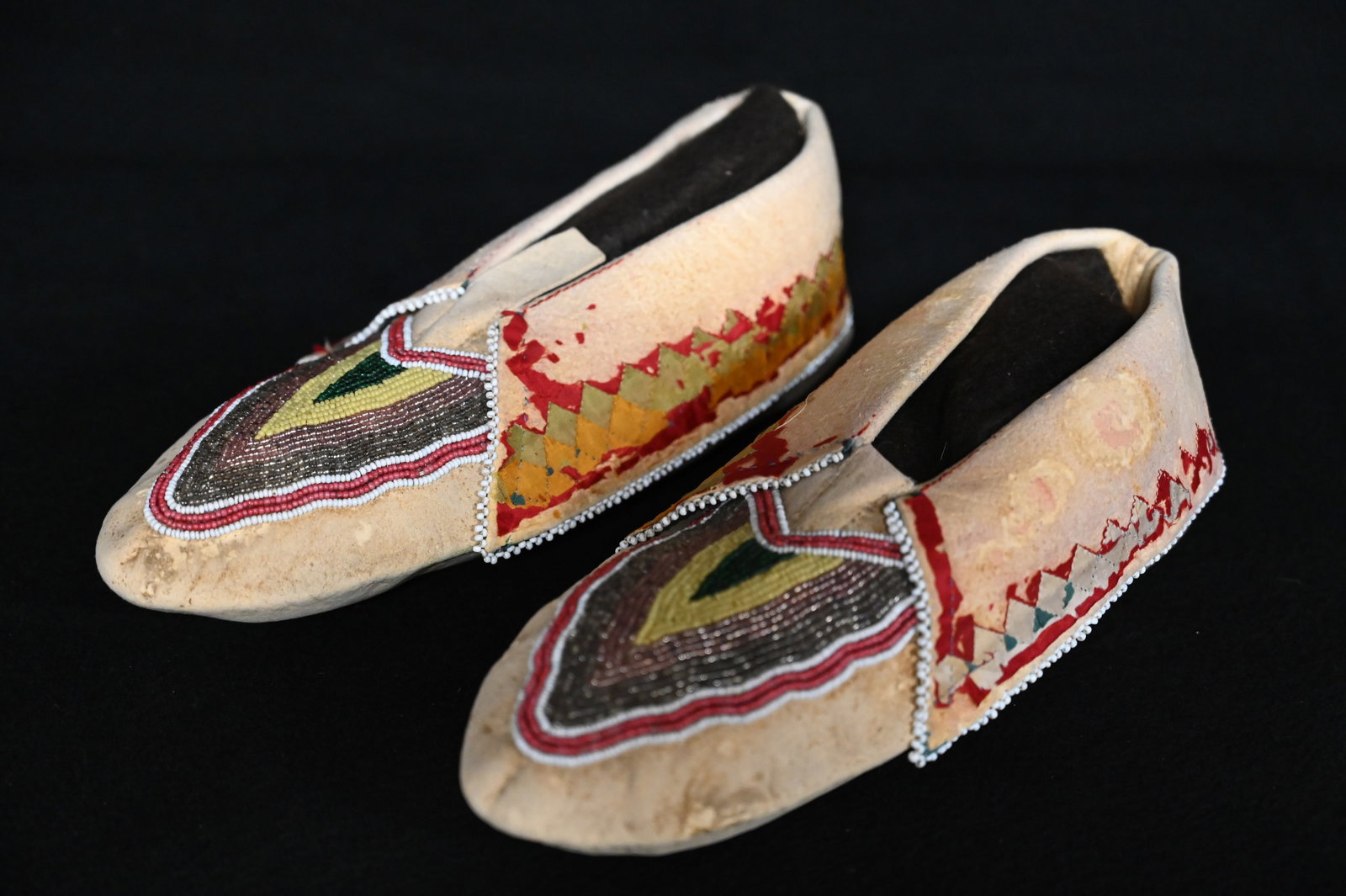 Beaded Moccasins Made by the Ho-Chunk Tribe in the 1800's to early 1900's. Beadwork is in great (1 of 7)