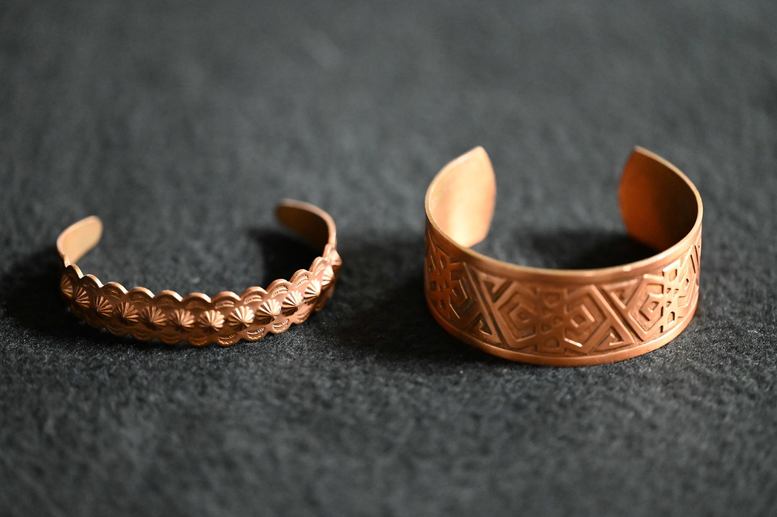 2 Genuine Copper Bracelets. (1 of 5)