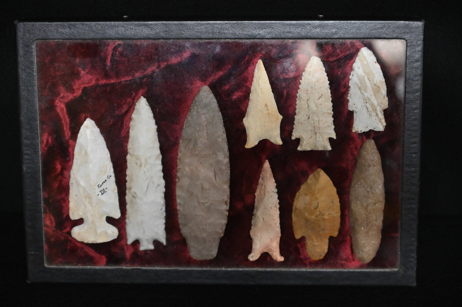 Frame of 9 modern made Arrowheads Longest is 5 1/2 inches.  The 8"x12" Frame is included. (1 of 5)
