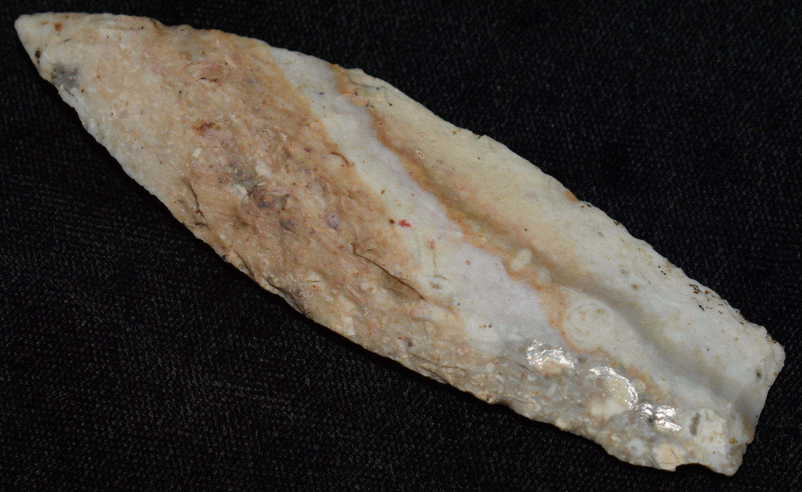Colorful 3 5/8" Sedalia found in Pettis County, Missouri: Colorful 3 5/8" Sedalia found in Pettis County, Missouri. Ex George Wolf Collection.